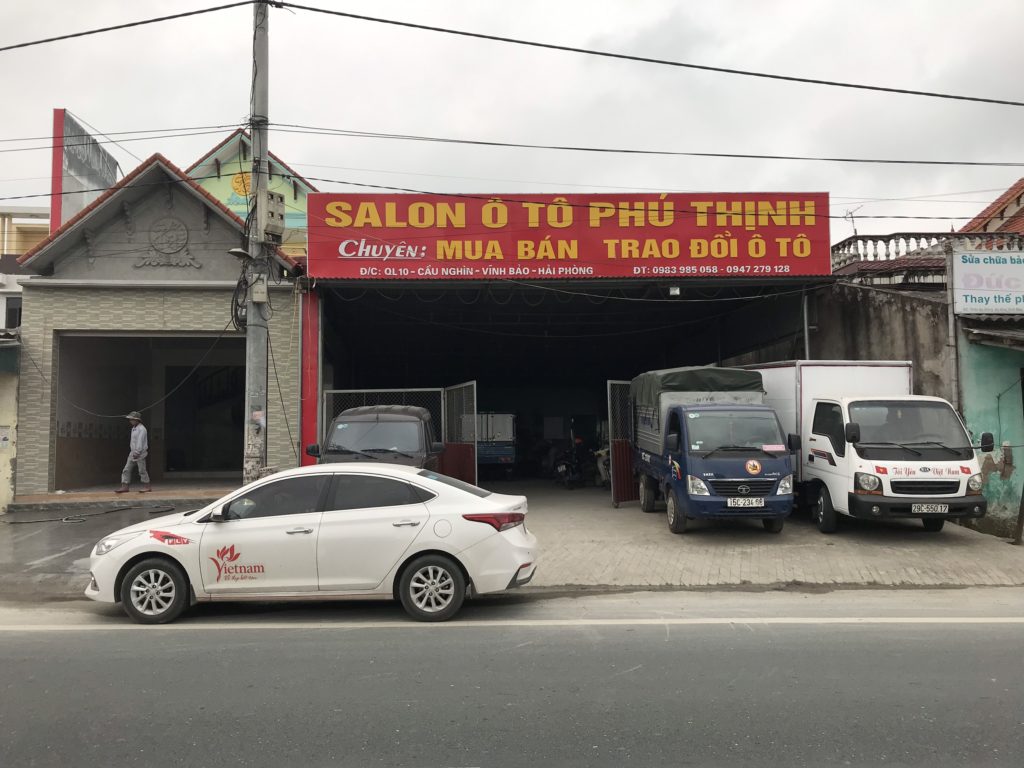 Salon Ô Tô Phú Thịnh
